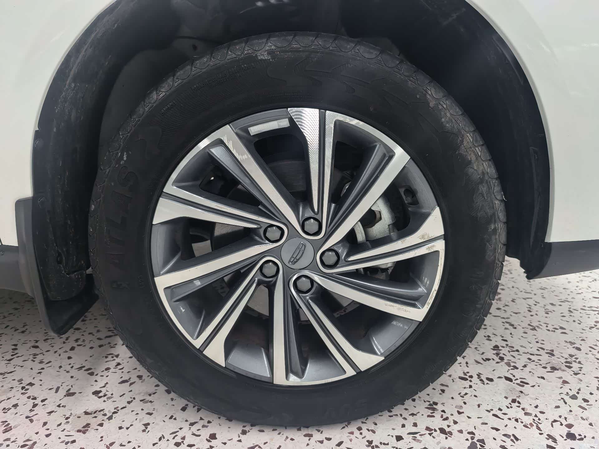 Geely X6, 2023 21