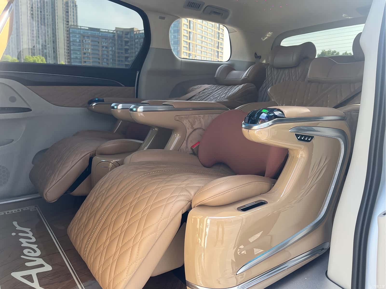 Buick GL8, 2022 20