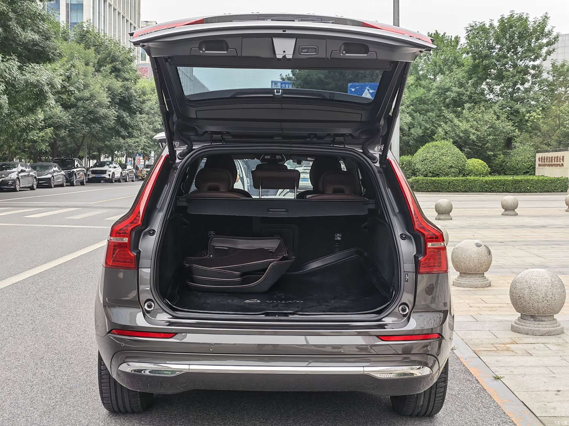 Volvo XC60, 2022 все фото
