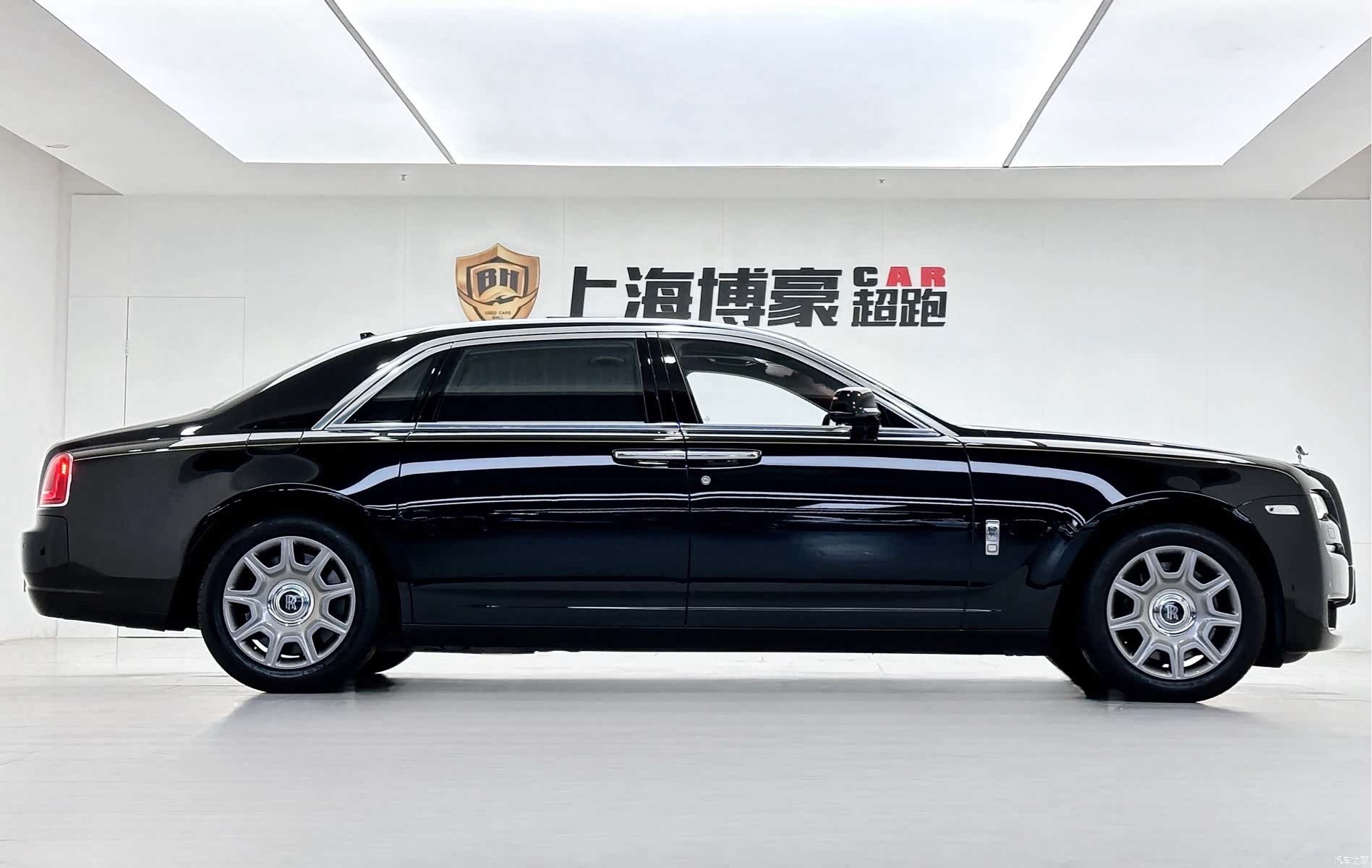Rolls-Royce Ghost, 2016 7