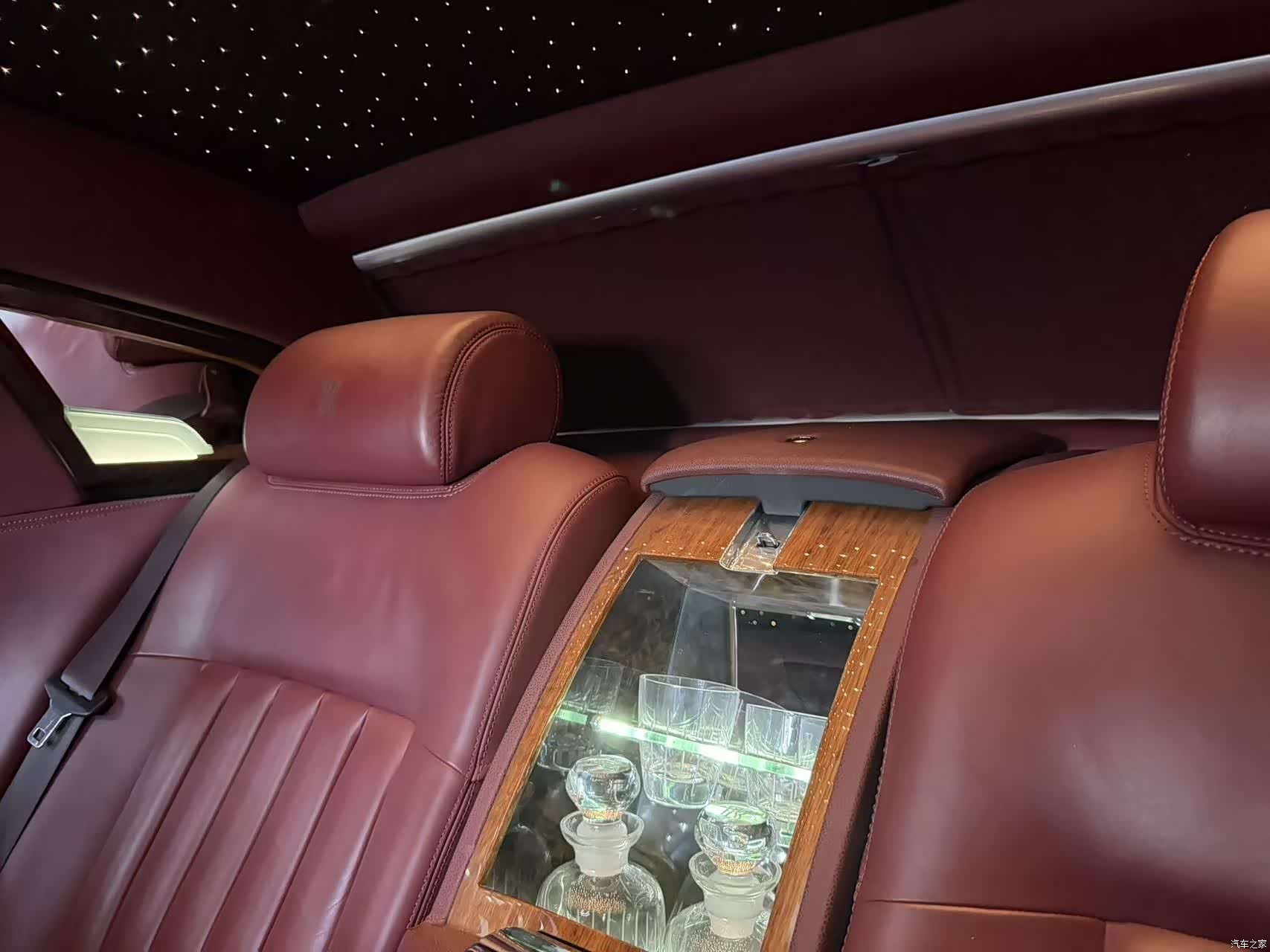 Rolls-Royce Phantom, 2013 12