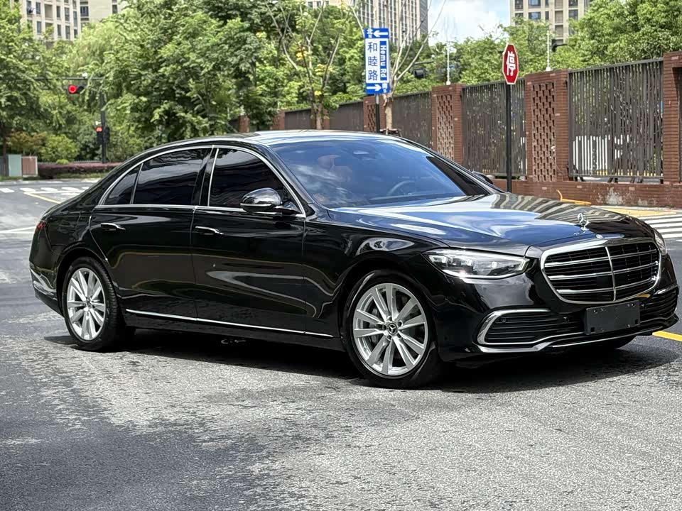 Mercedes-Benz S-class Mercedes-Benz S-class