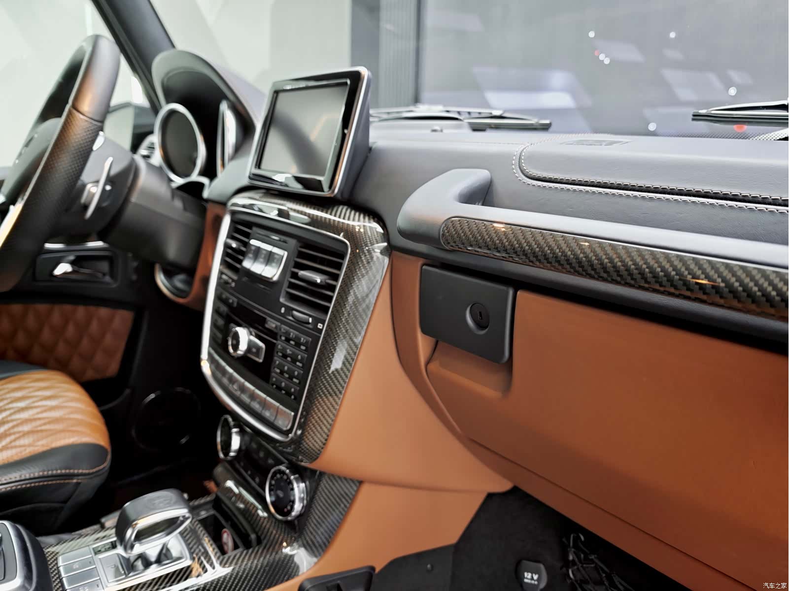Mercedes-Benz G-Class, 2016 11