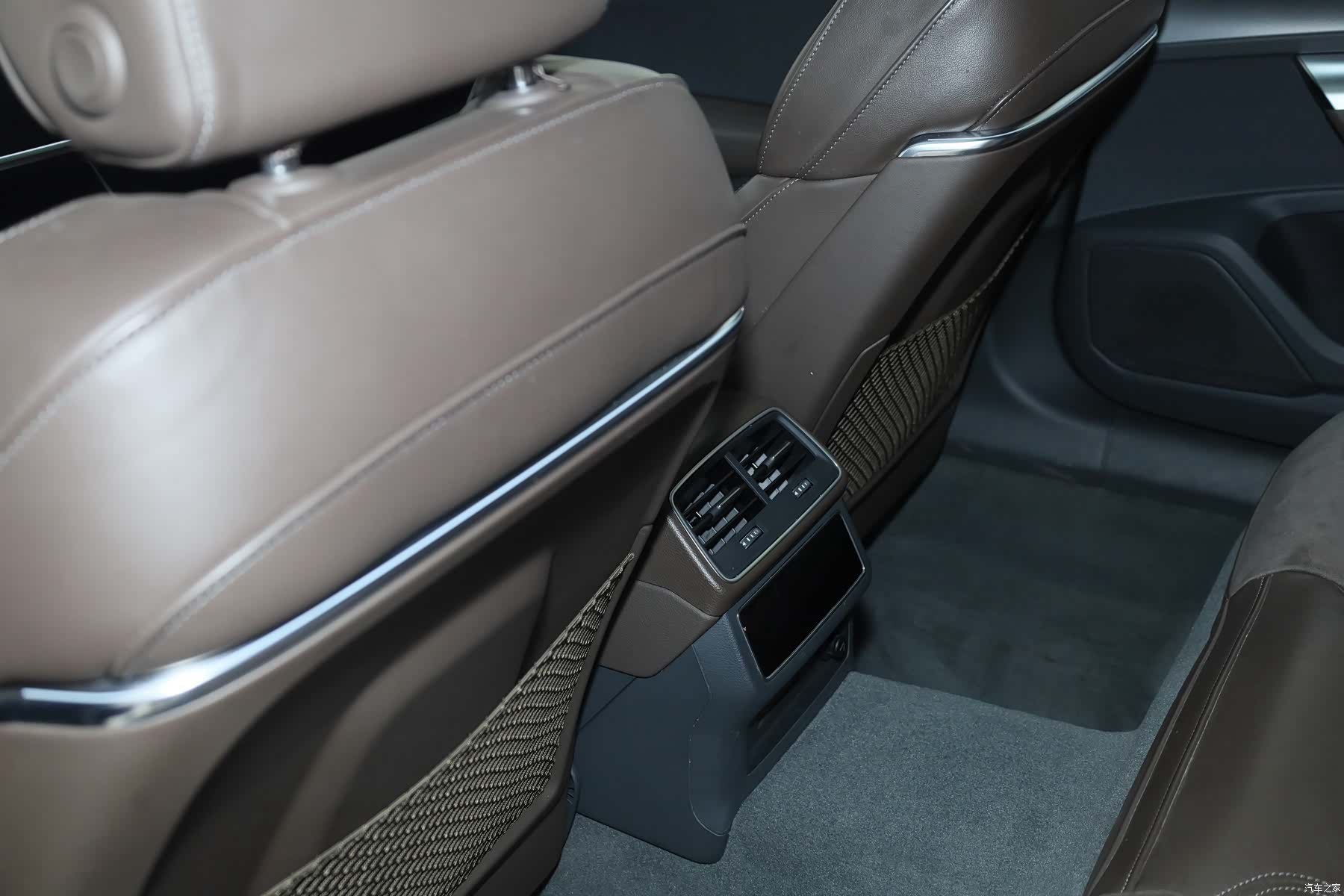 Audi A7L, 2024 18