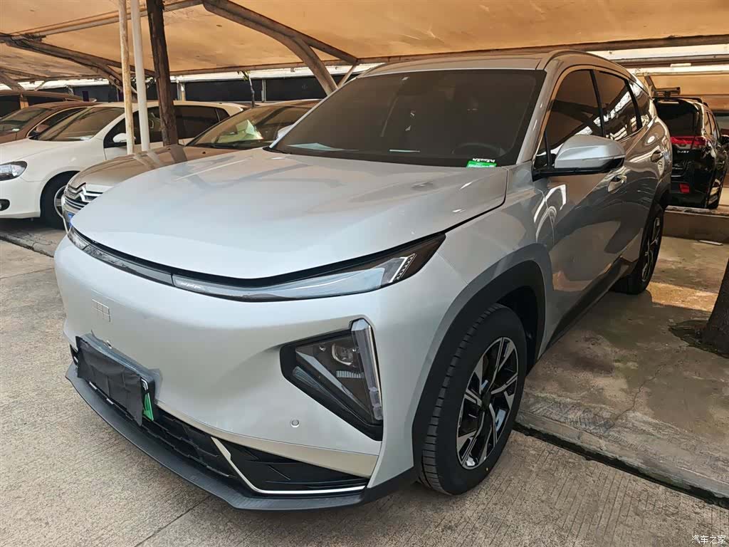 Geely Galaxy L7, 2025 2