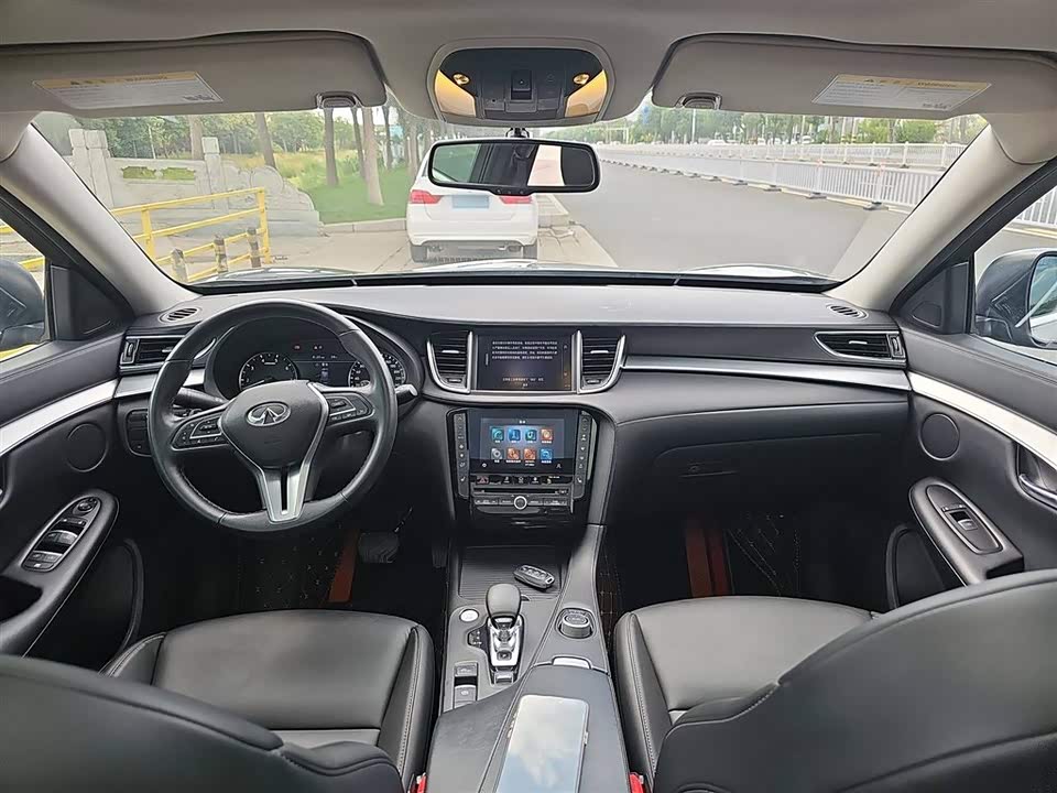 Infiniti QX50