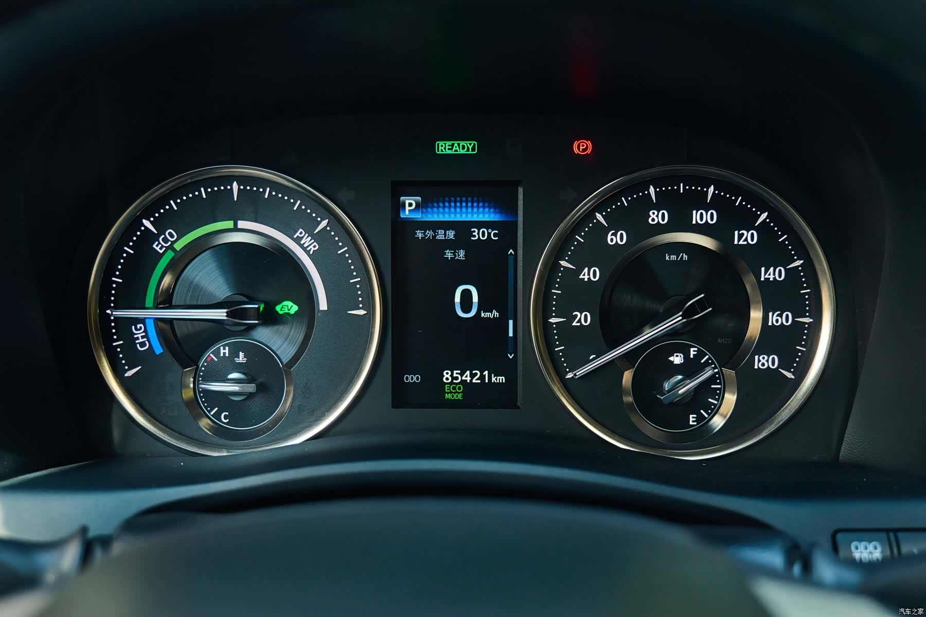 Toyota Vellfire, 2021 17