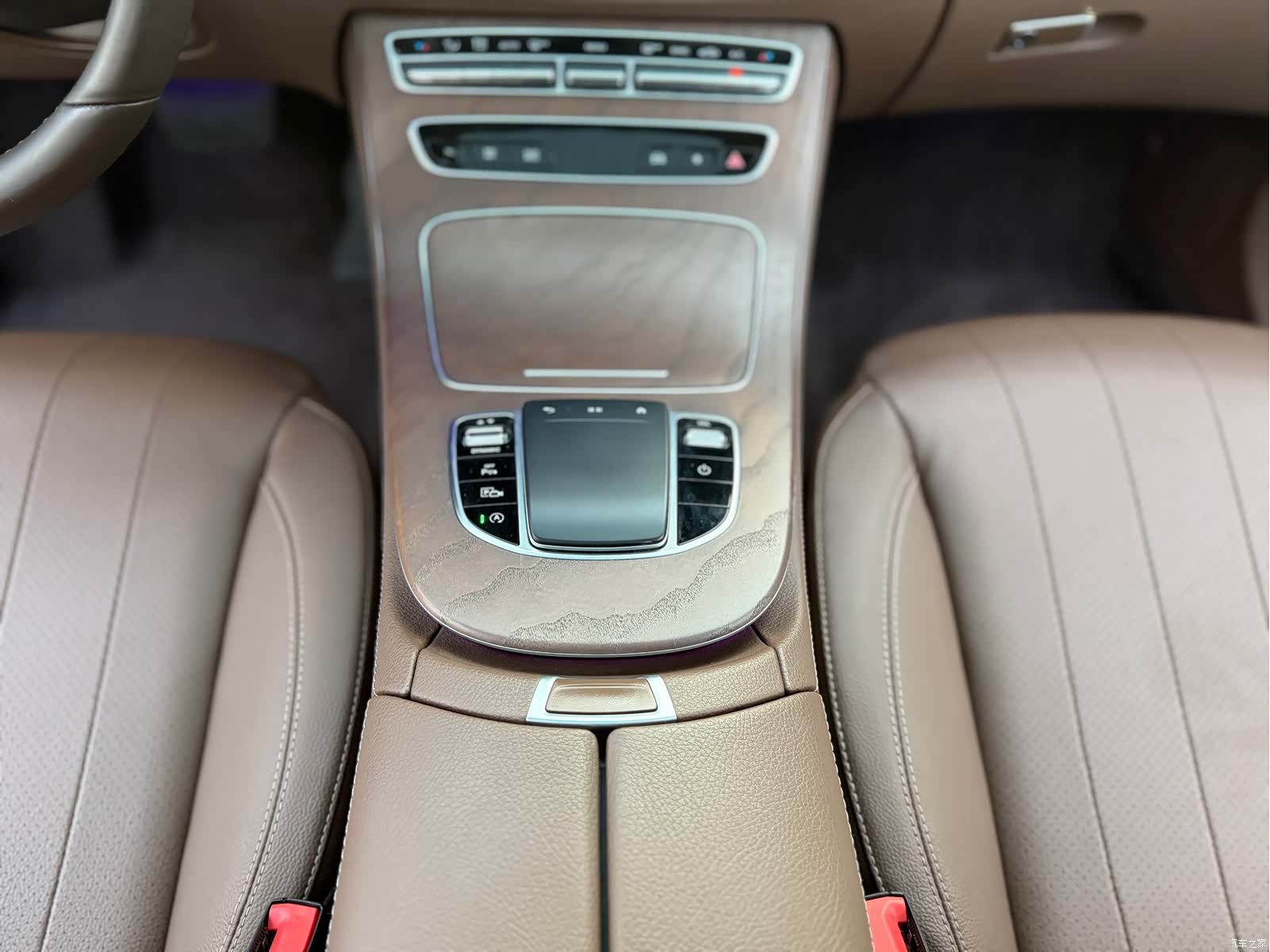 Mercedes-Benz E-Class, 2021 13