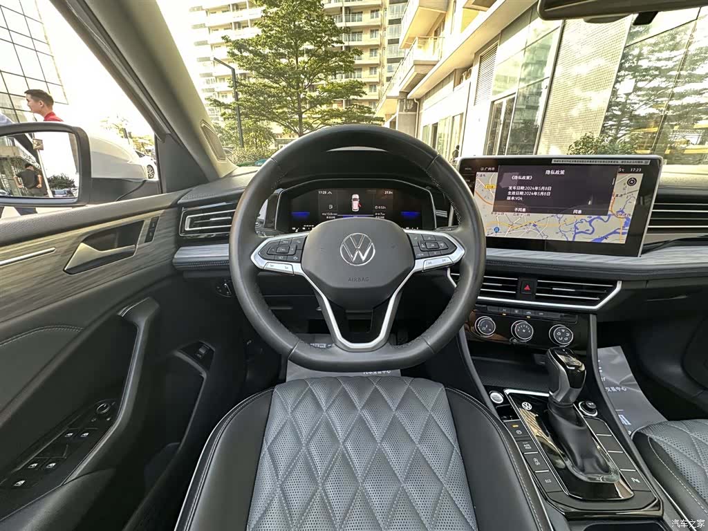 Volkswagen Sagitar, 2025 24