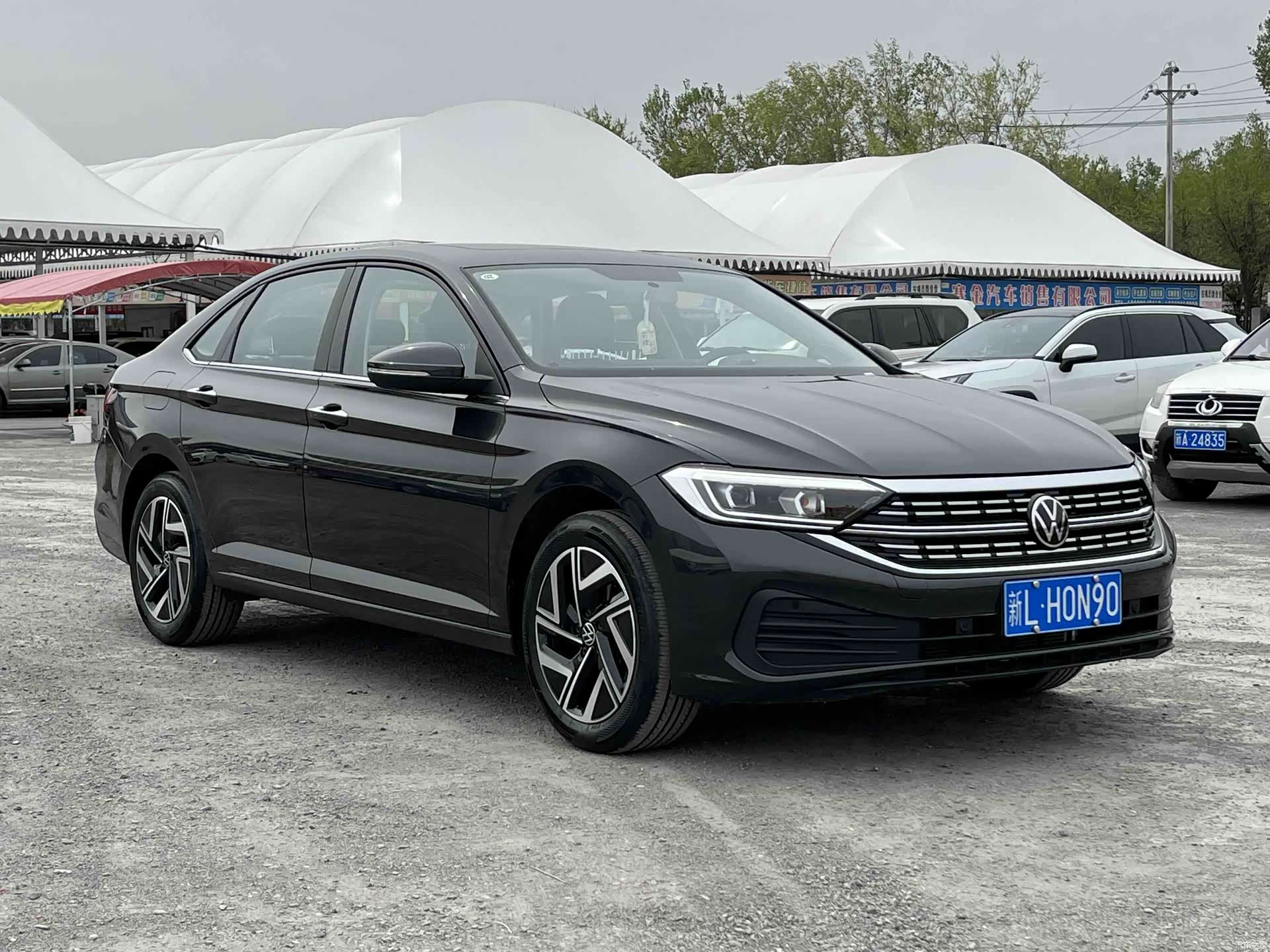 Volkswagen Sagitar, 2026 3