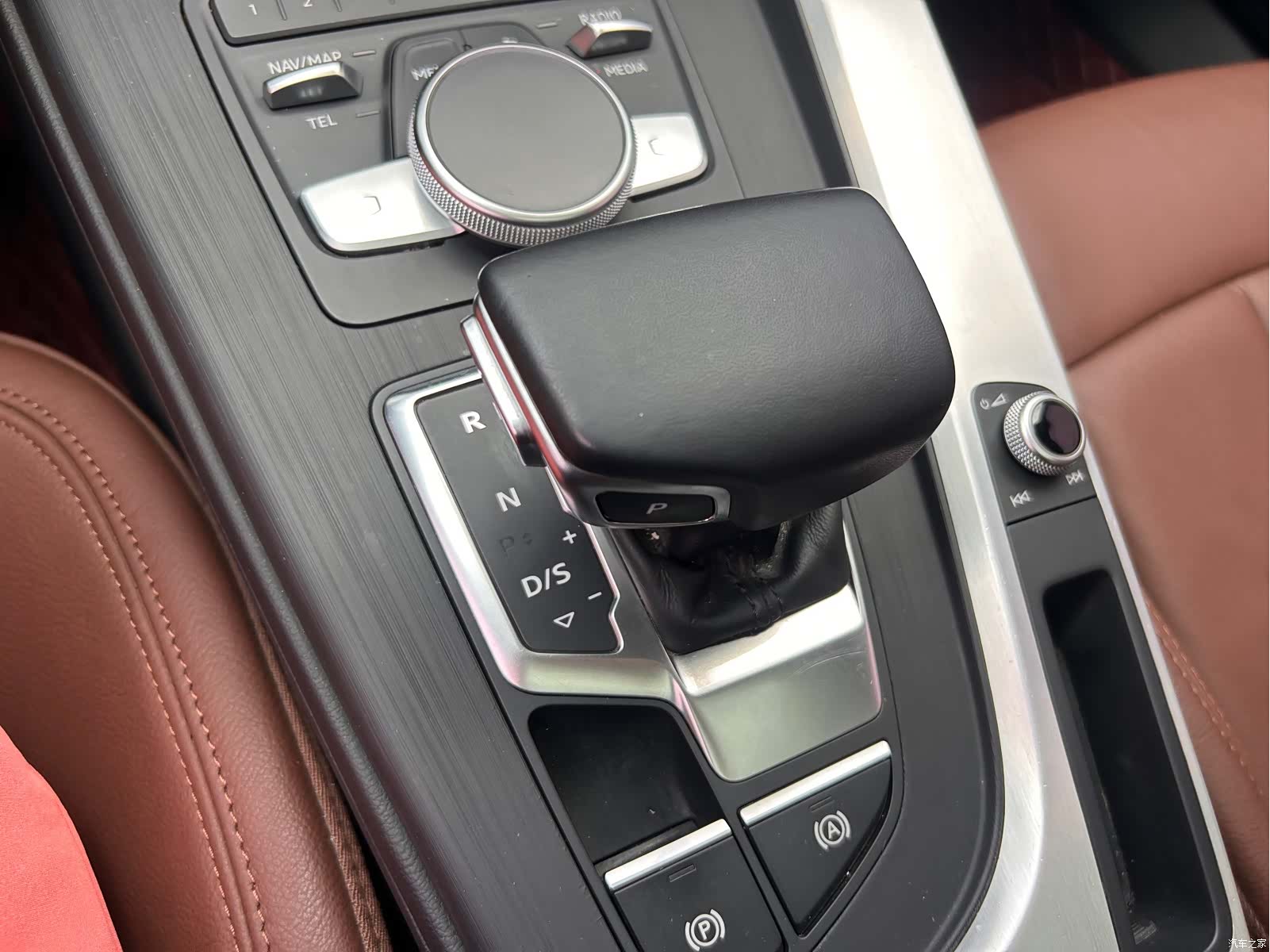 Audi A4L, 2018 16