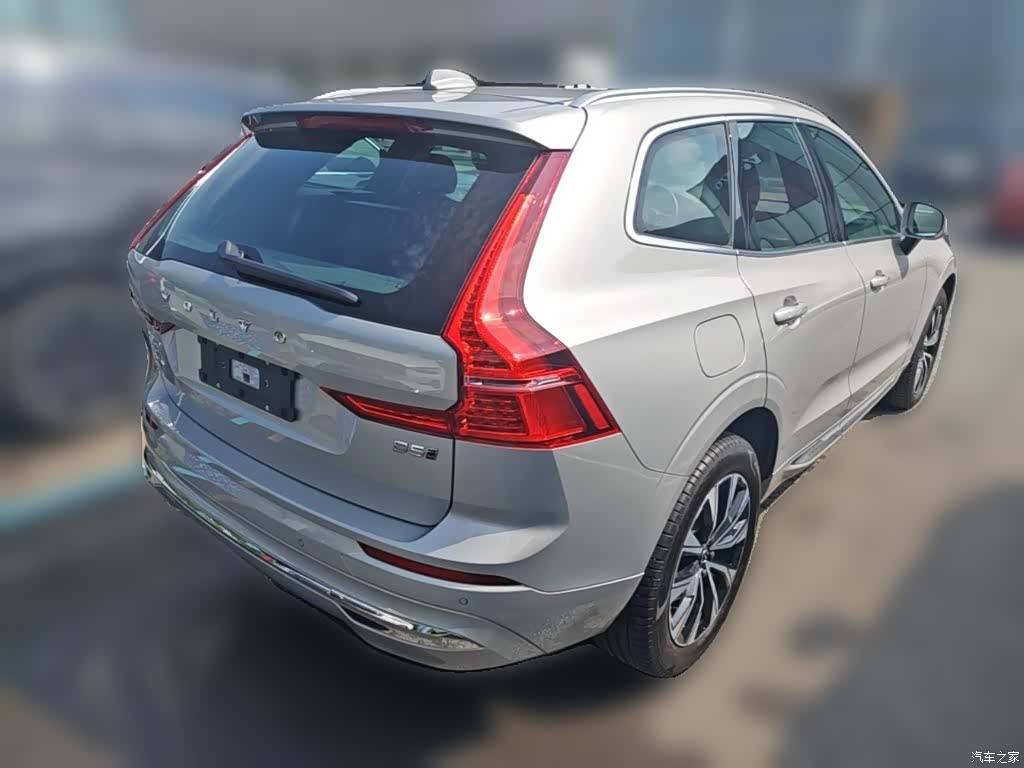 Volvo XC60, 2025 12