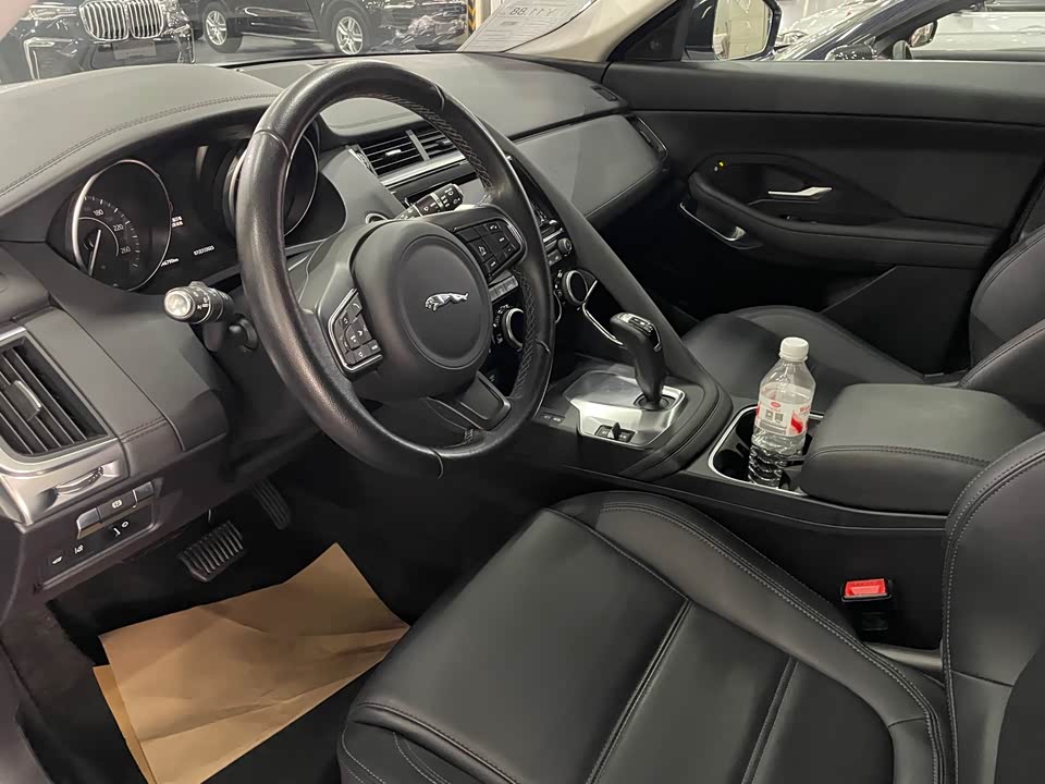 Jaguar E-PACE Jaguar E-PACE