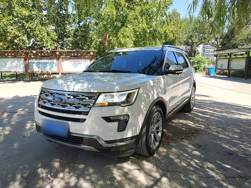 Ford Explorer Ford Explorer