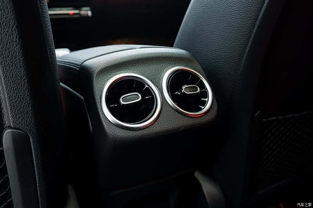 Mercedes-Benz A-Class, 2024 27
