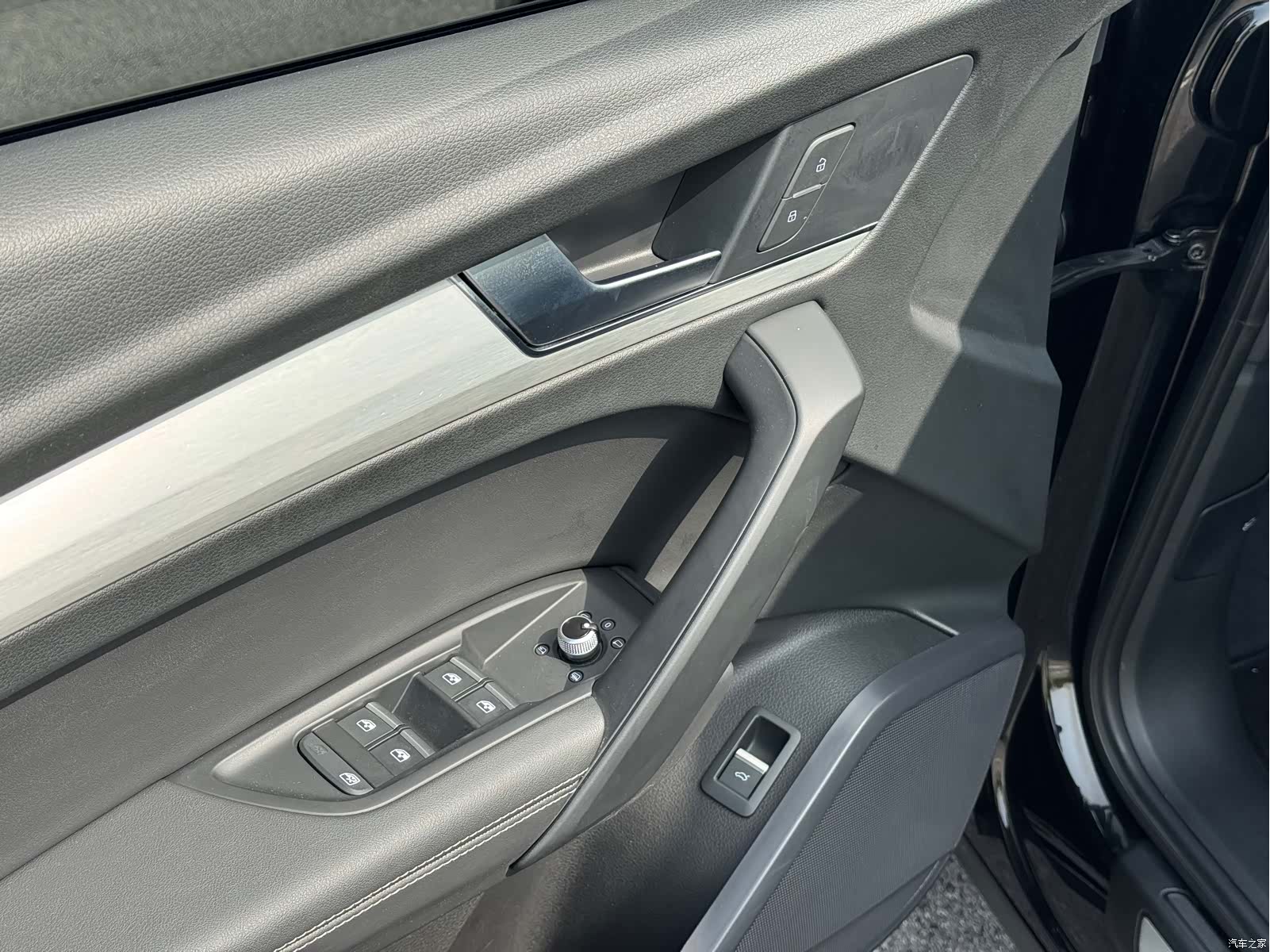 Audi Q5L, 2020 все фото