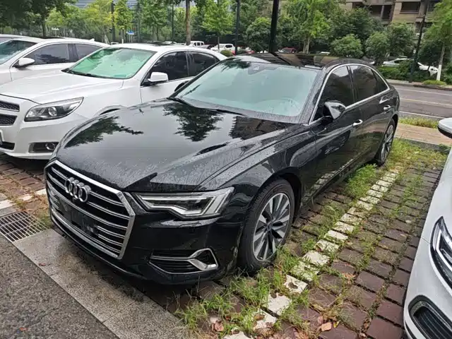 Audi A6L 2023 — купить из Китая под заказ