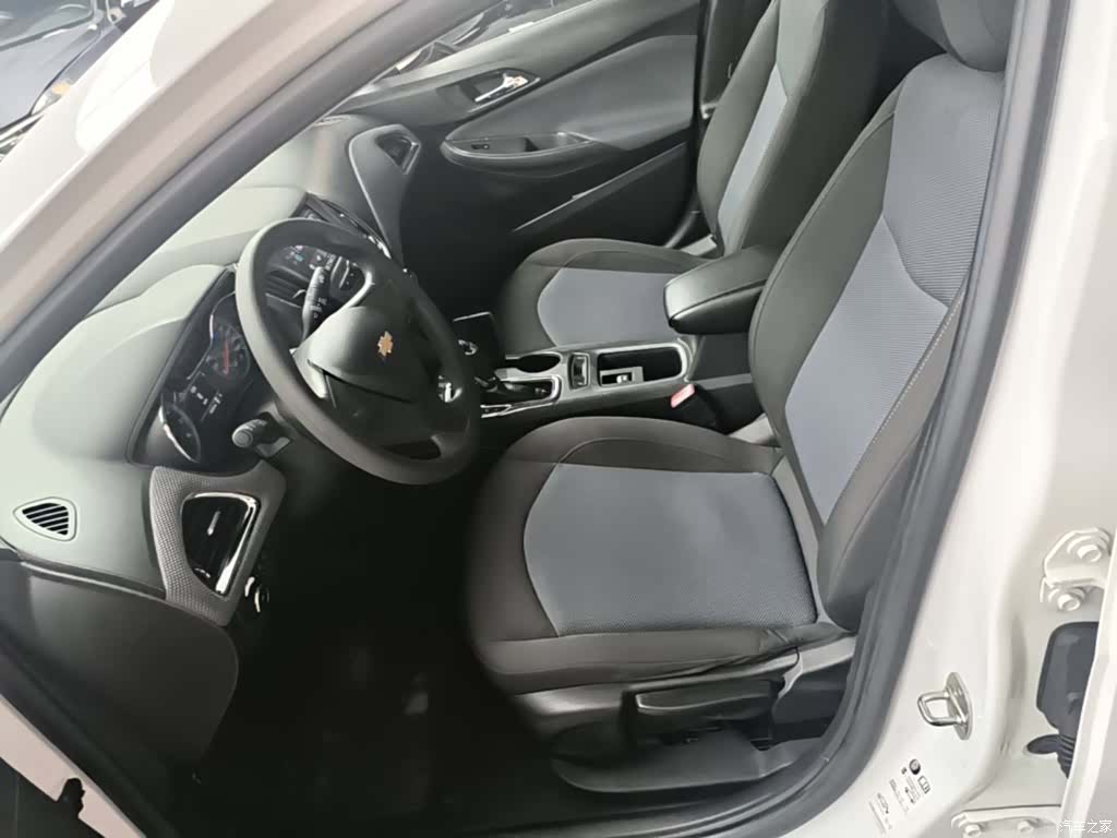 Chevrolet 320, 2018 15