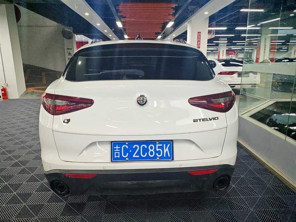 Alfa Romeo Stelvio Alfa Romeo Stelvio