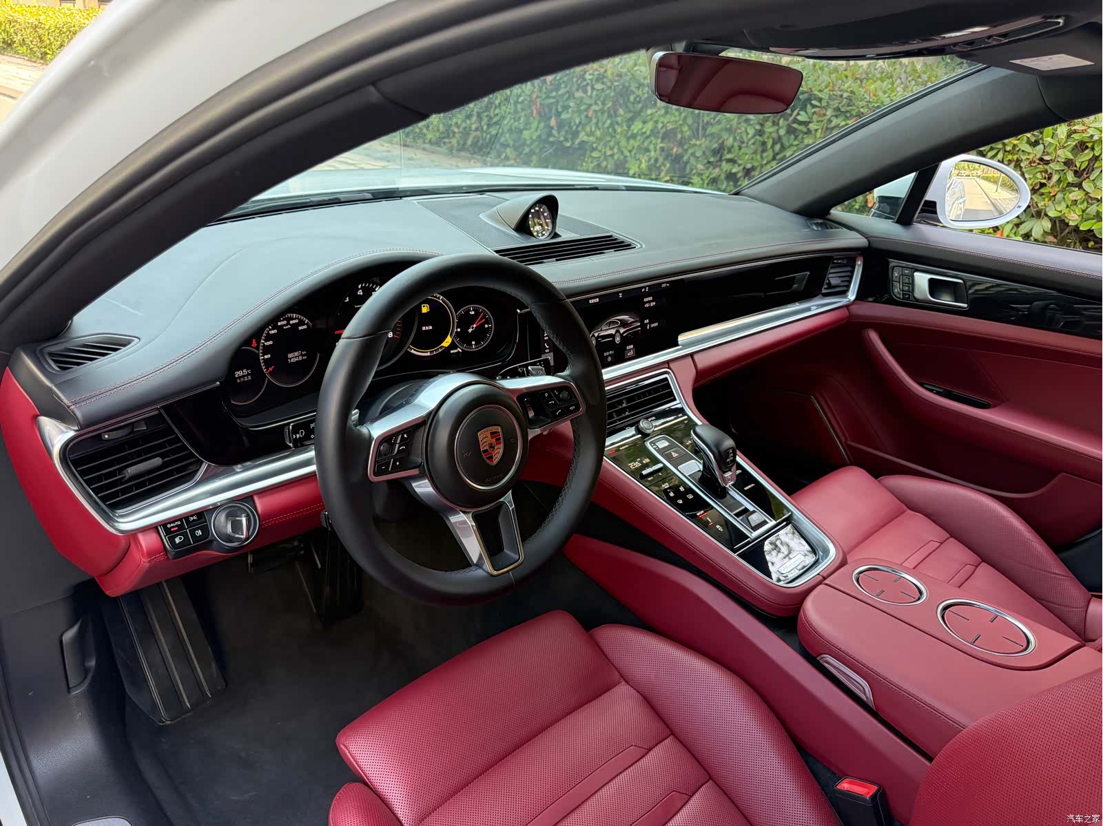Porsche Panamera, 2018 9