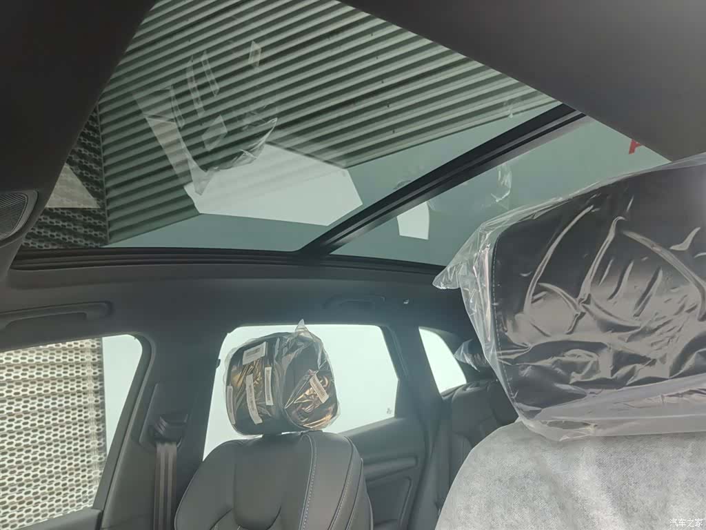Audi Q5L, 1900 7