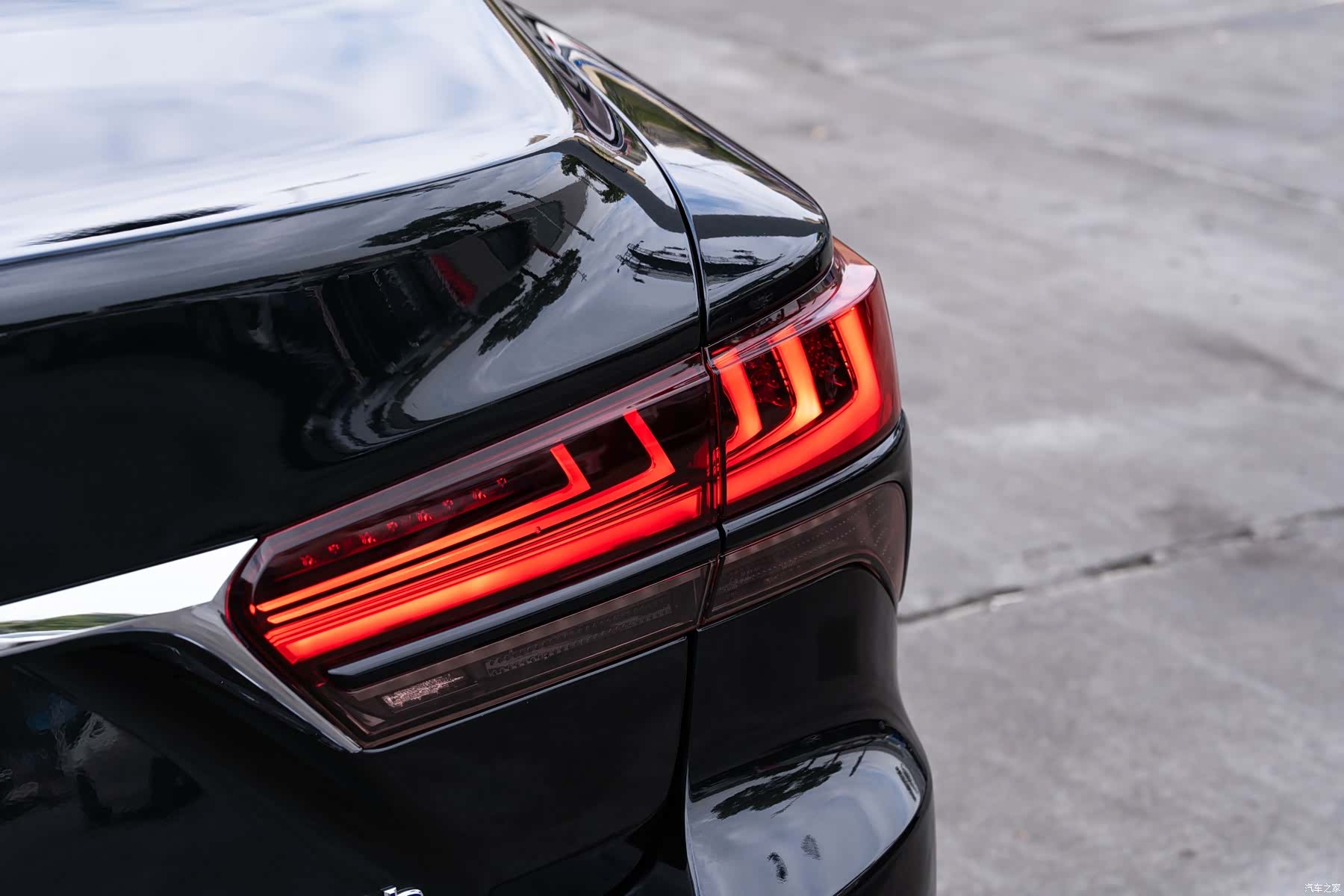 Lexus LS, 2021 7