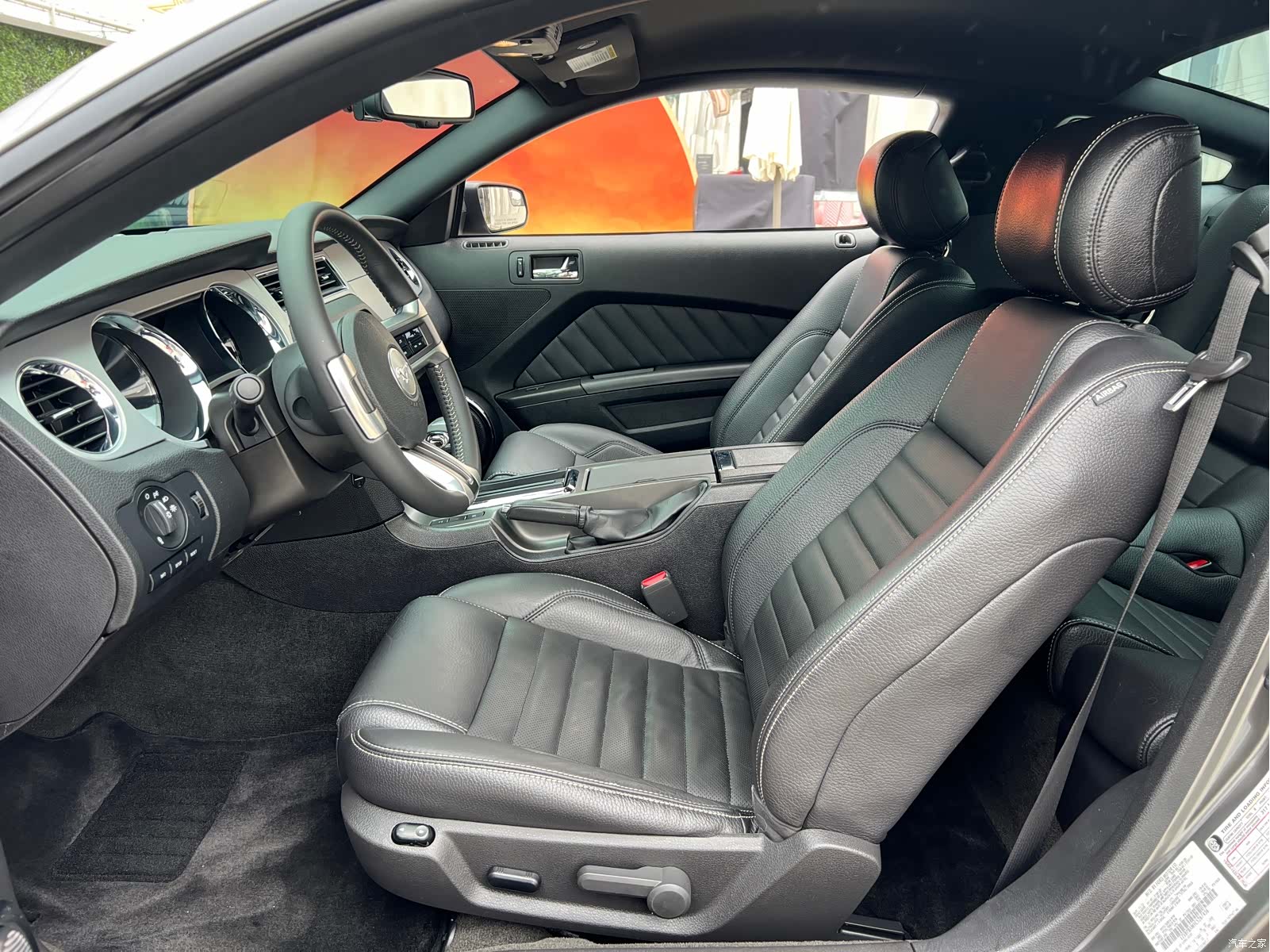 Ford Mustang, 2013 10