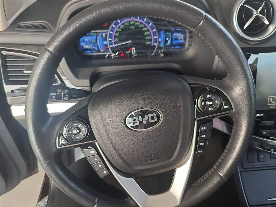 BYD S7