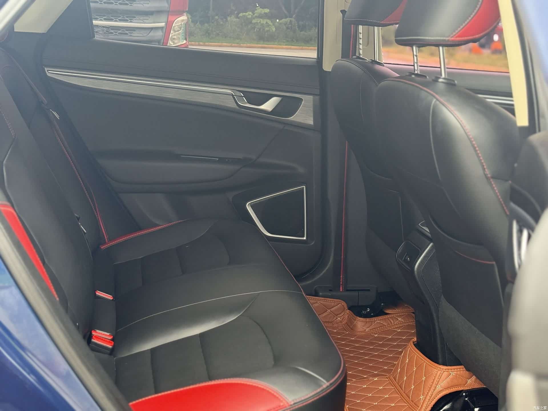 Geely Emgrand, 2020 7