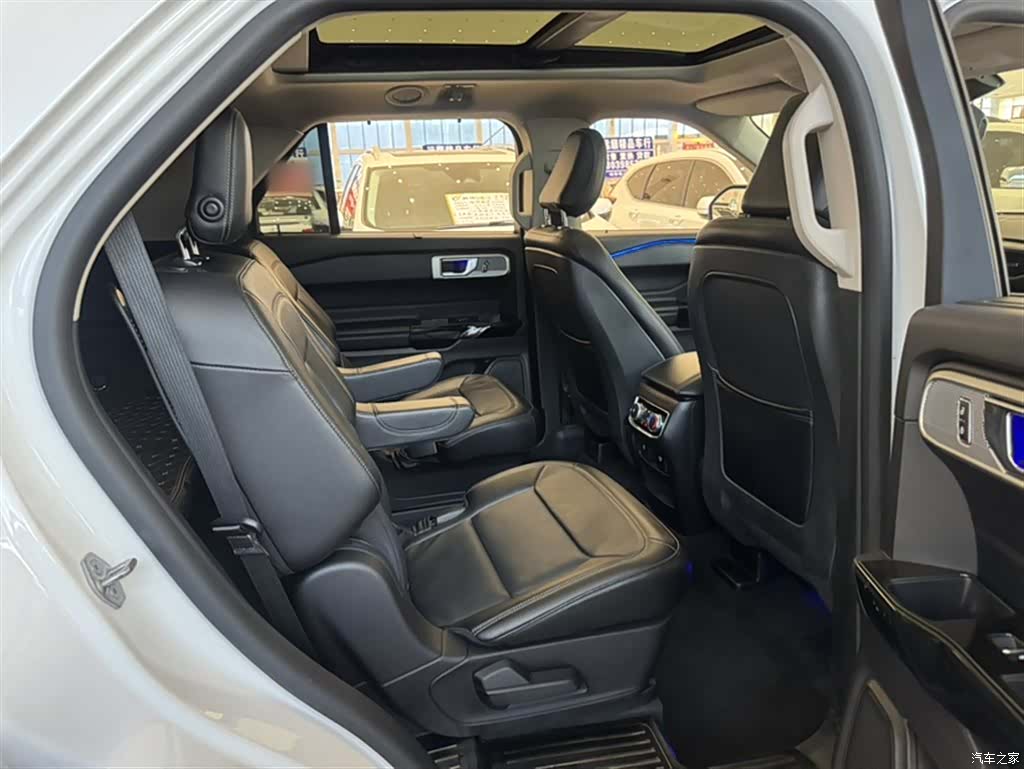 Ford Explorer, 2021 2