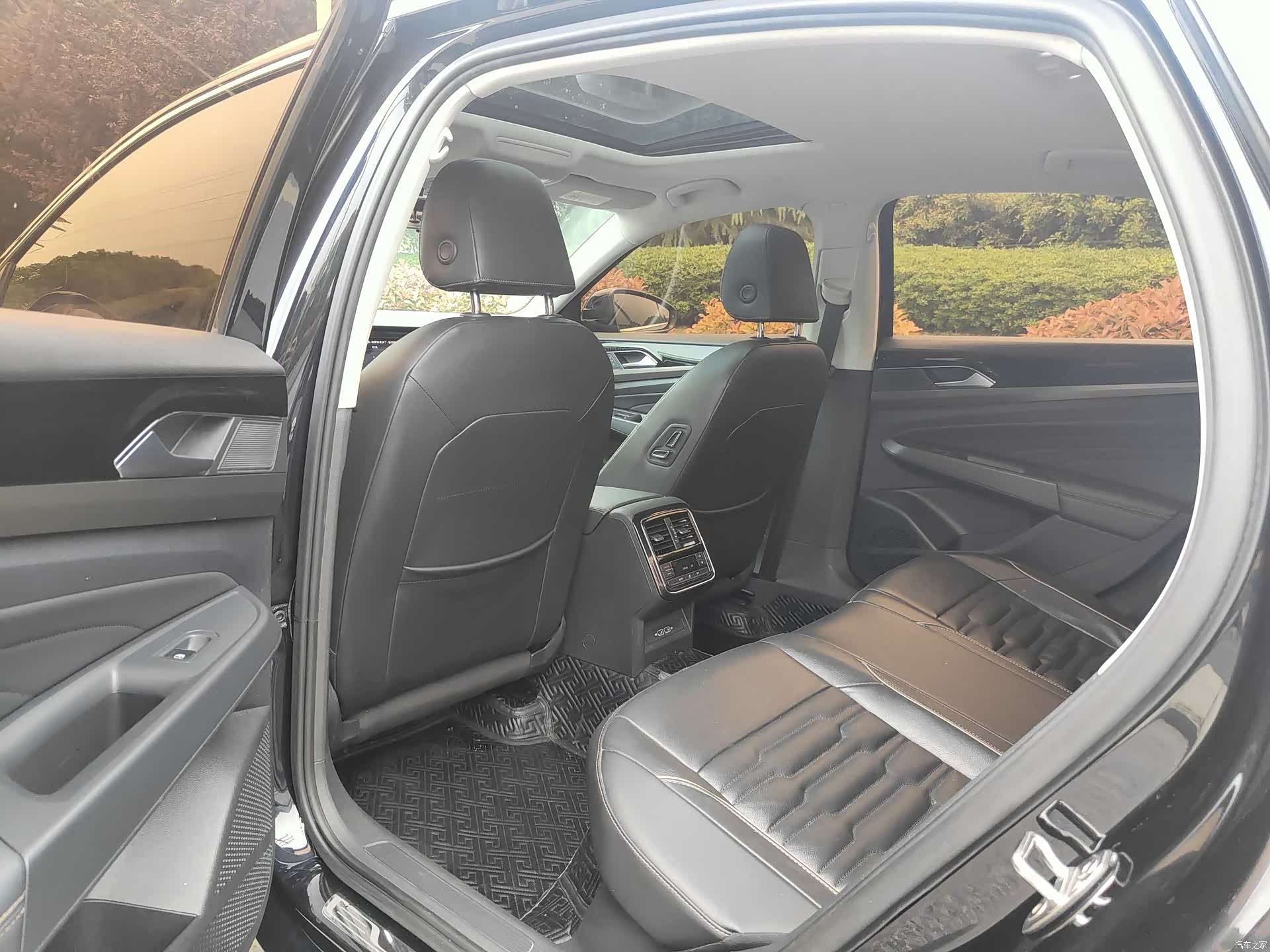 Volkswagen Passat, 2020 7