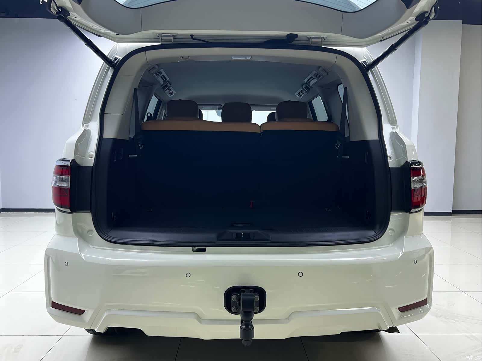 Nissan Patrol, 2018 15