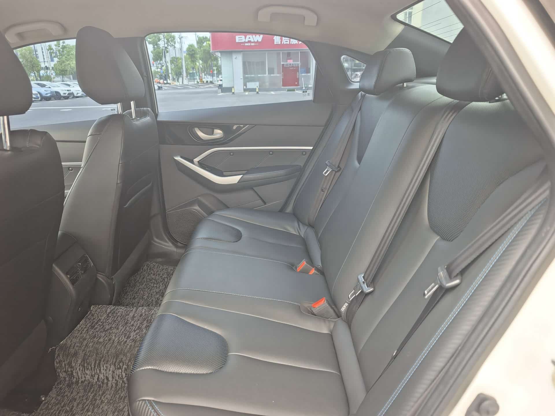 Nissan D60EV, 2022 7