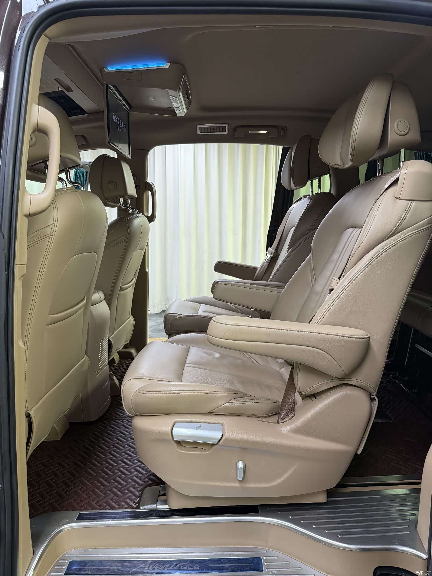Buick GL8, 2019 23