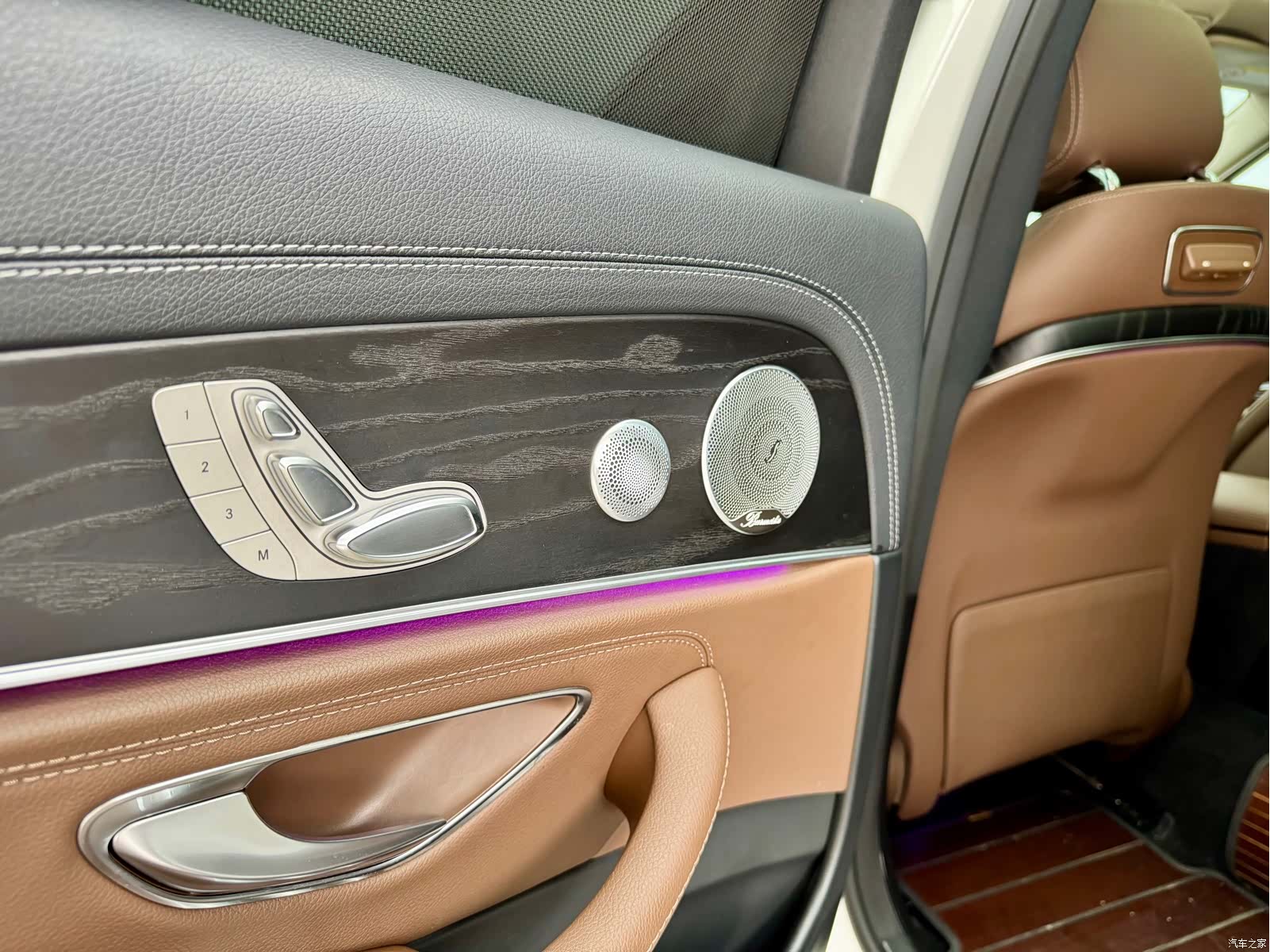 Mercedes-Benz E-Class, 2020 12