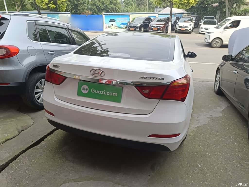 Hyundai GLS, 2016 6