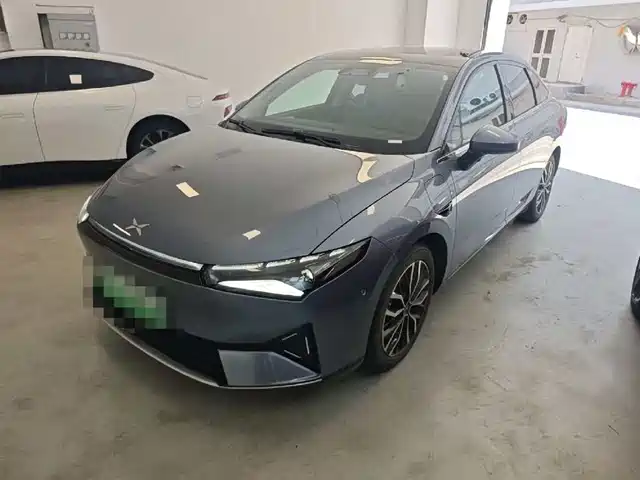 XPeng P5 2022 — купить из Китая под заказ