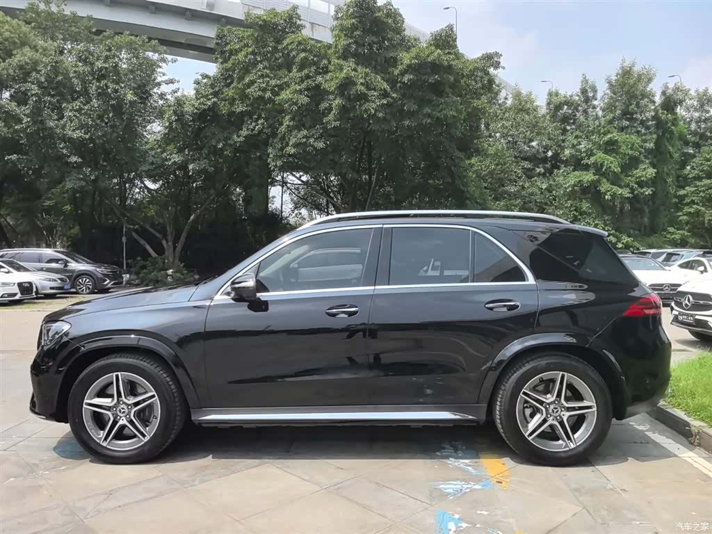 Mercedes-Benz GLE, 2024 все фото