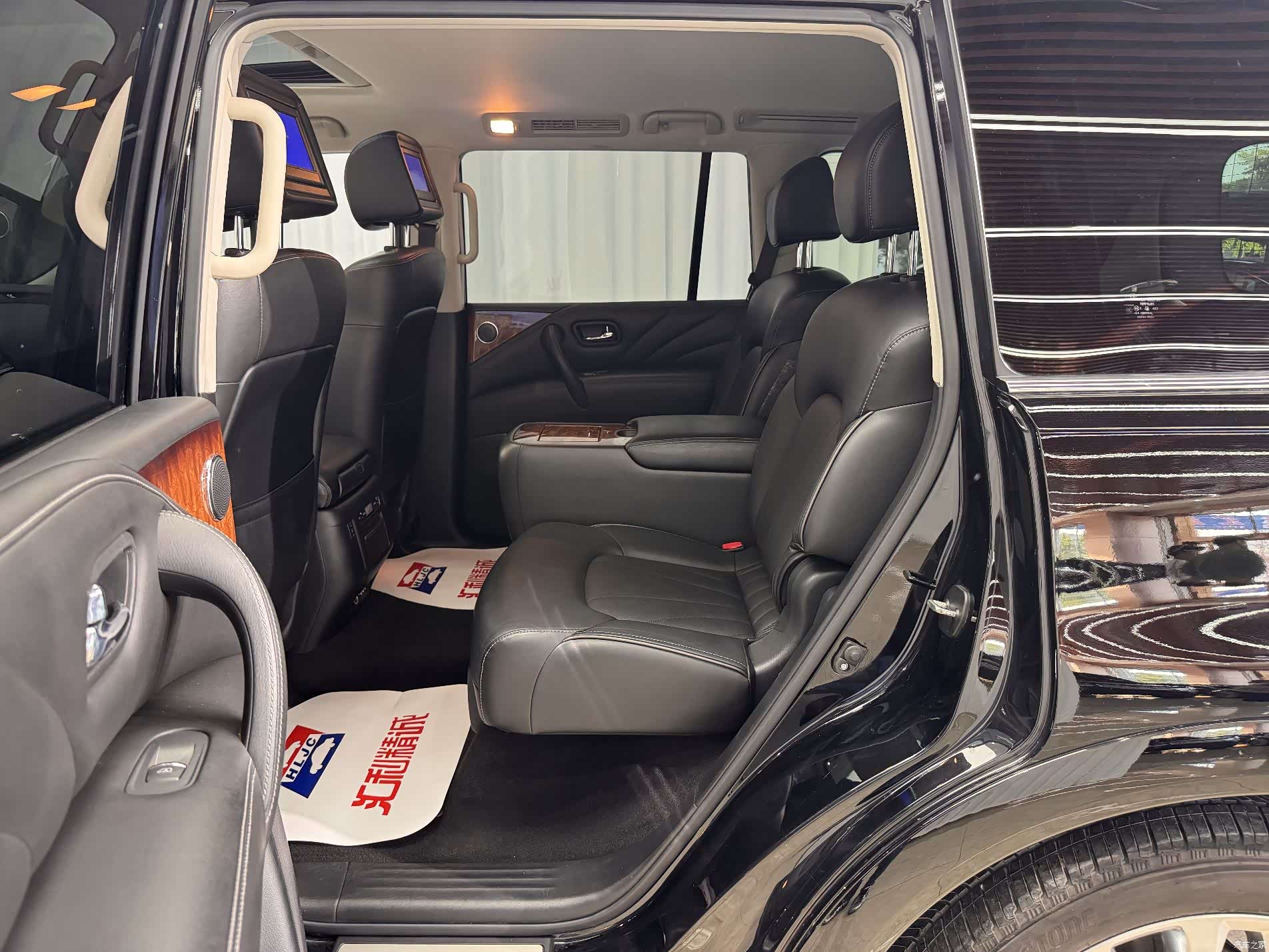 Infiniti QX80, 2018 8