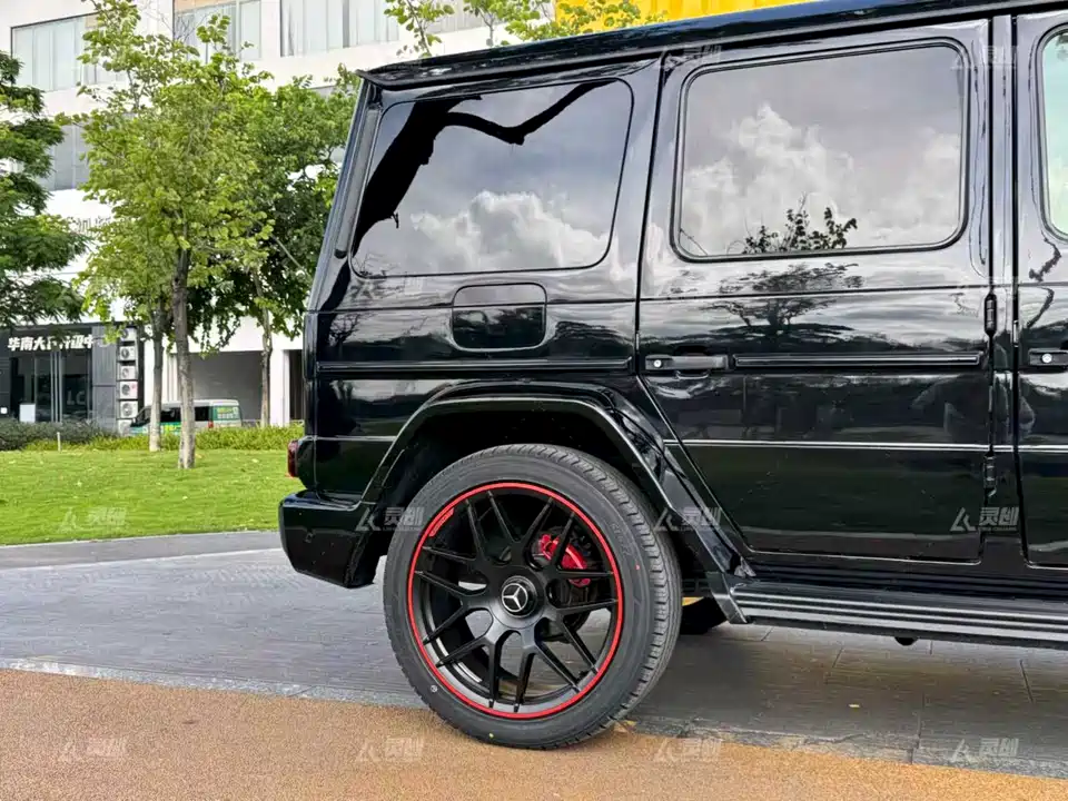 Mercedes-Benz G-class