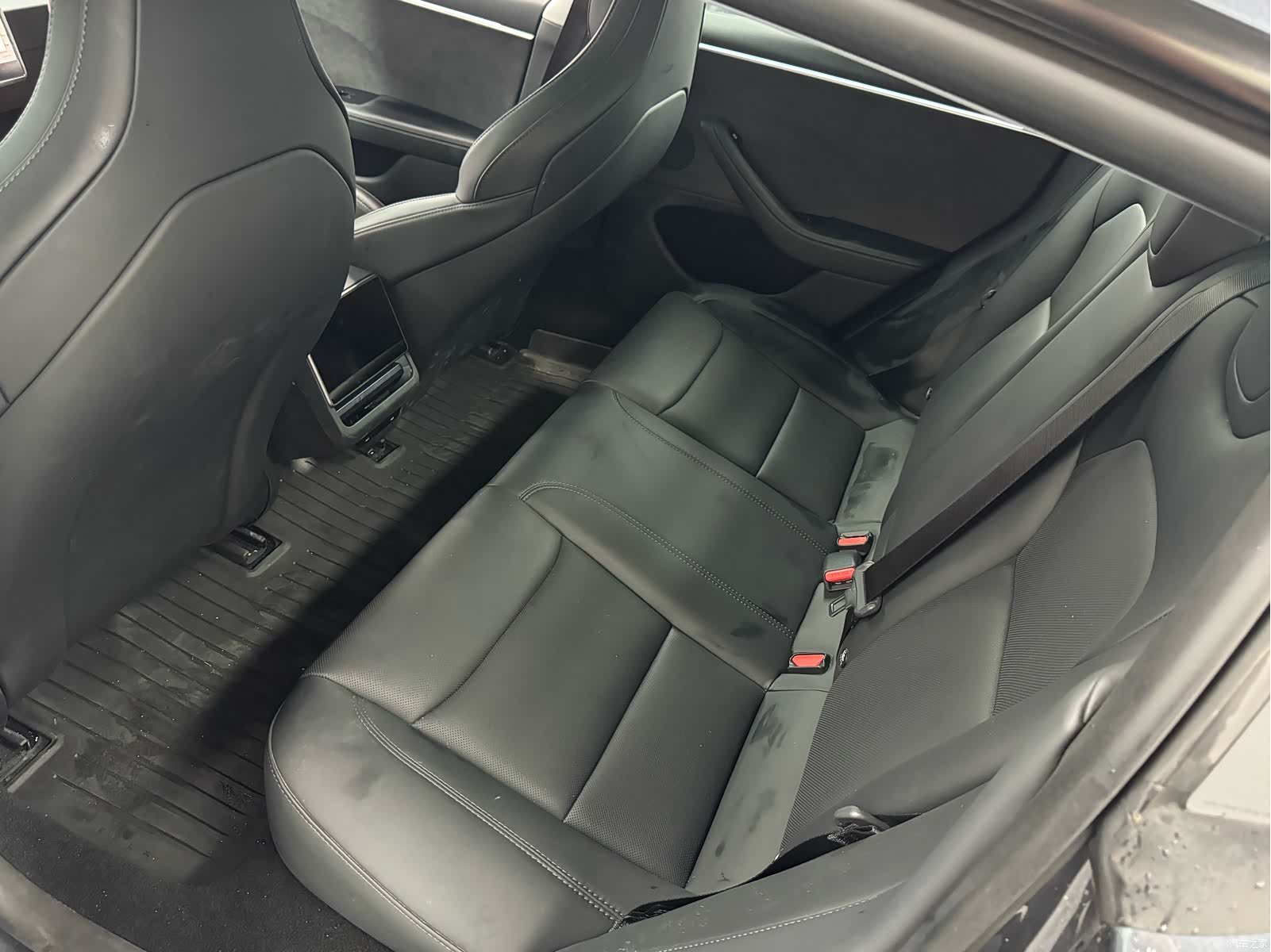 Tesla Model 3, 2024 6