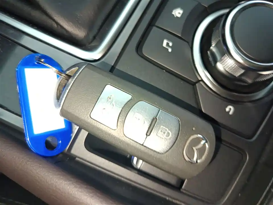 Mazda Atez
