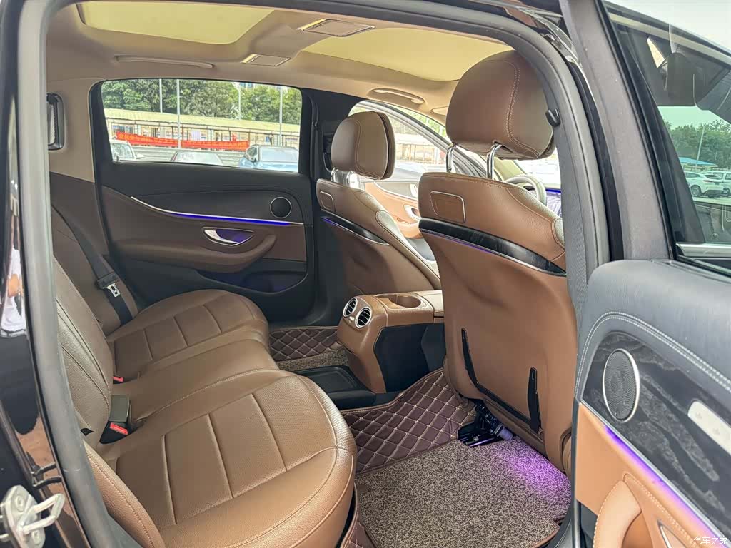 Mercedes-Benz E-Class, 2017 12