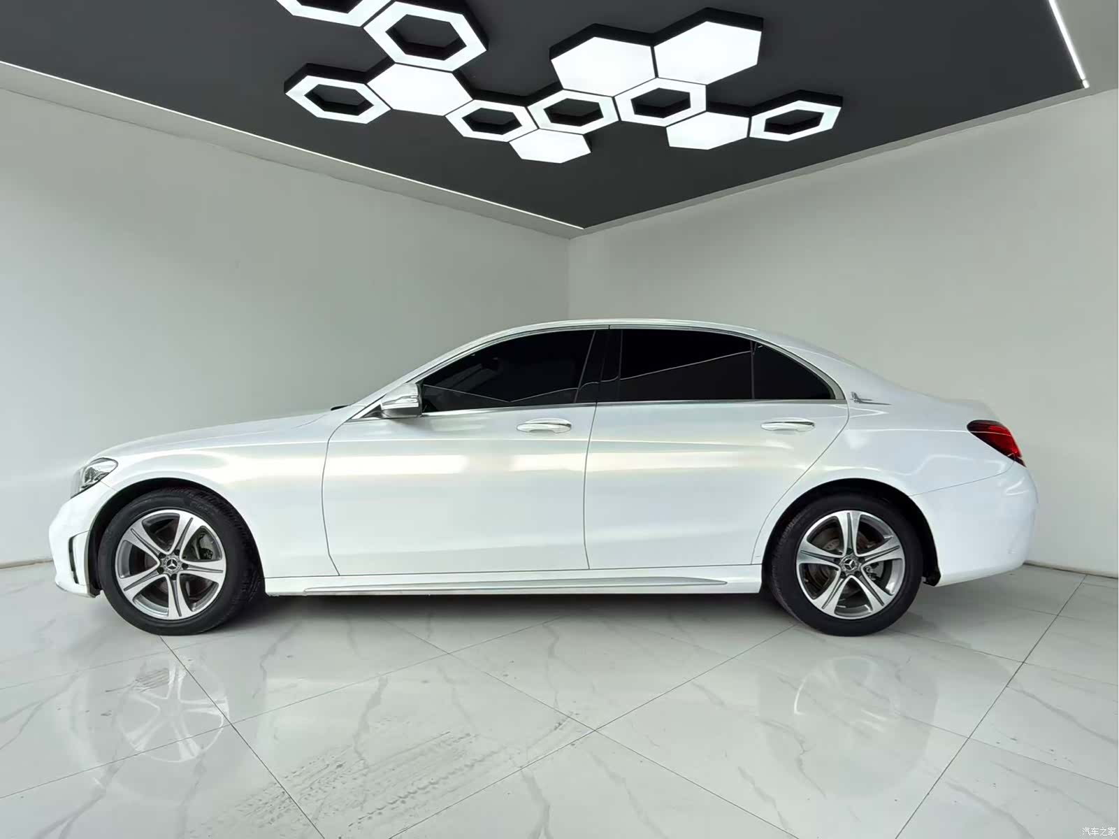 Mercedes-Benz C-Class, 2020 9