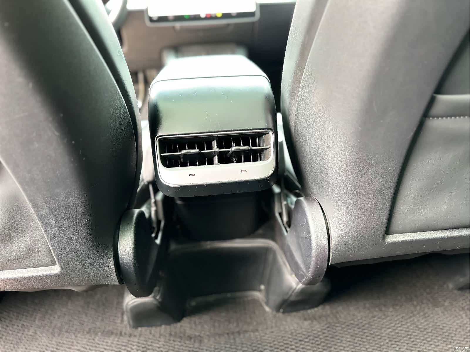 Tesla Model Y, 2023 9