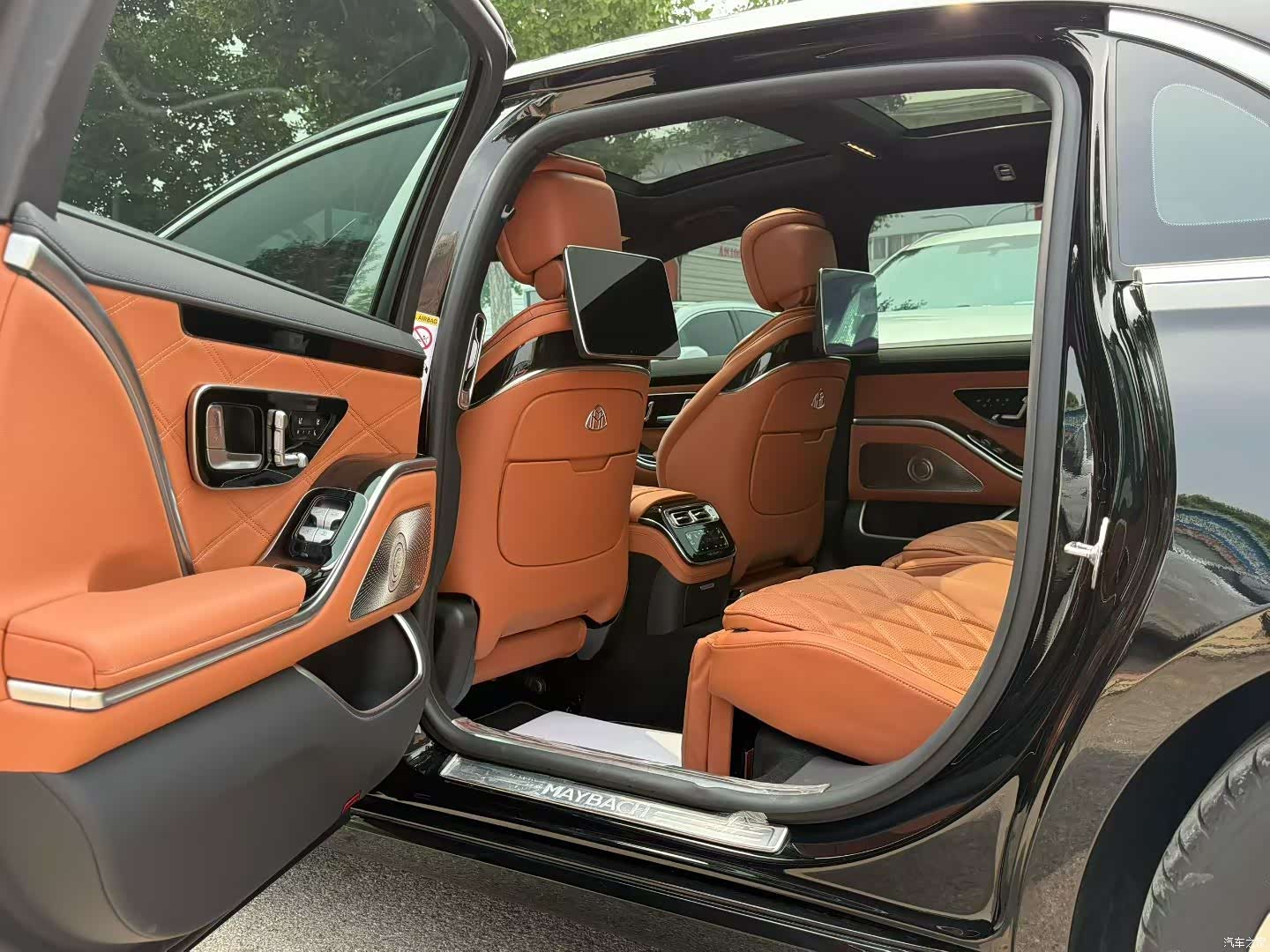 Maybach S-Class, 2022 8
