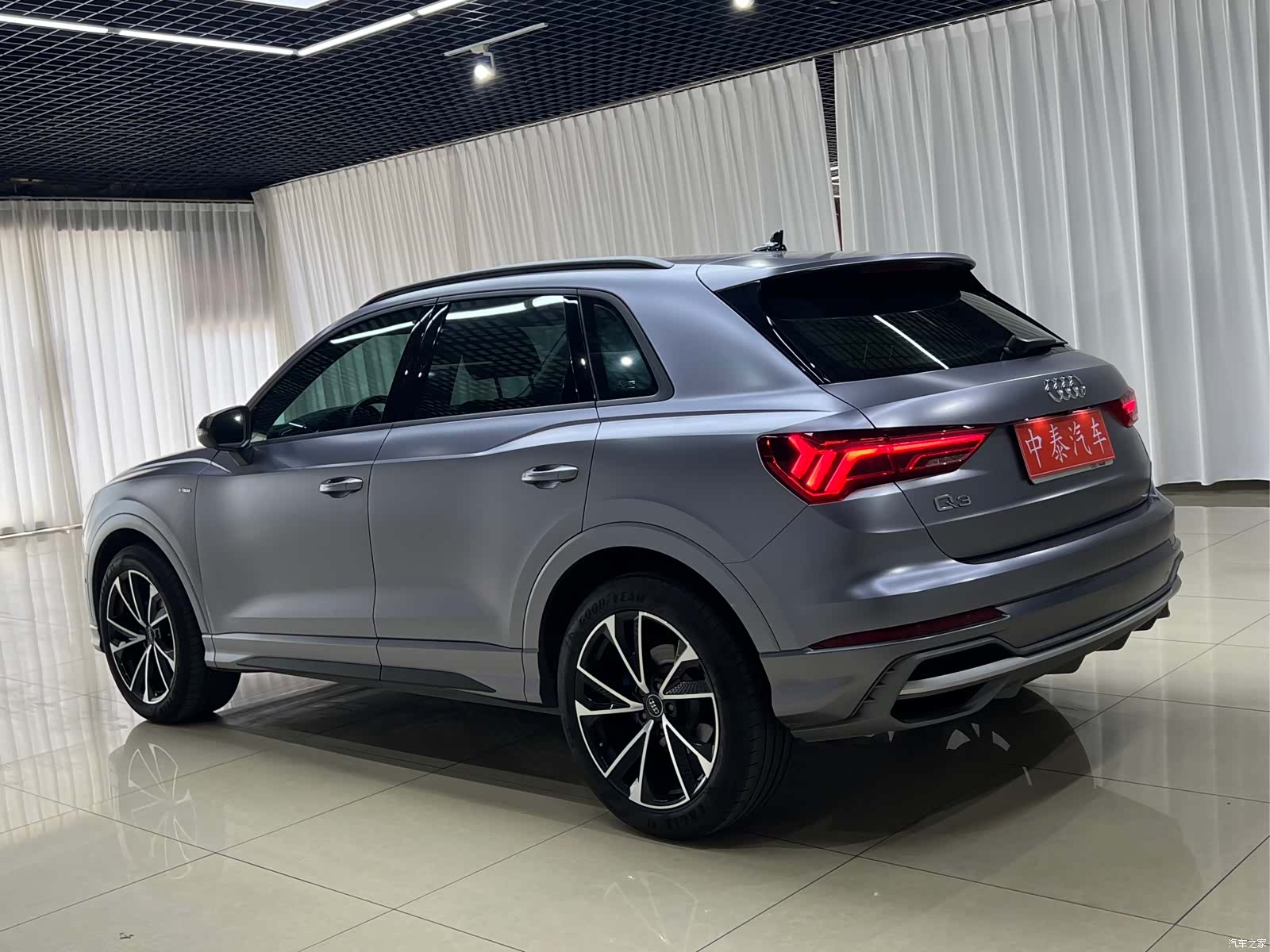 Audi Q3, 2023 4