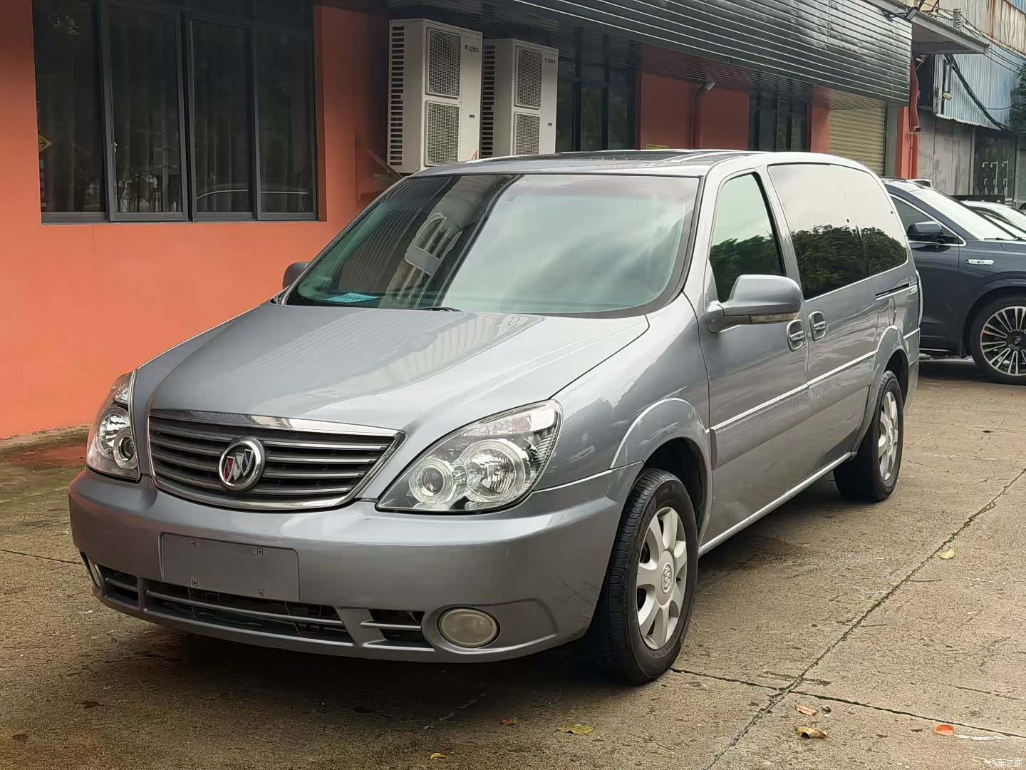 Buick GL8, 2006 1