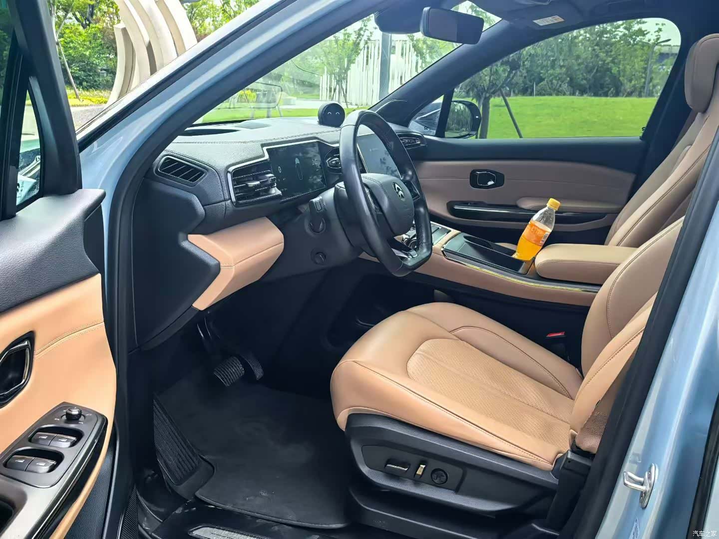 NIO ES6, 2022 4