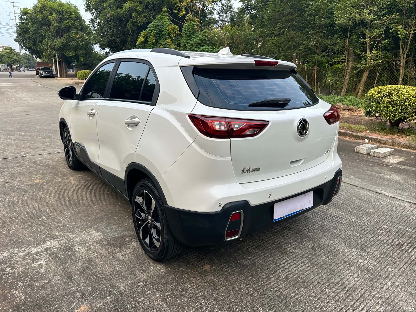 DongFeng AX4, 2018 все фото